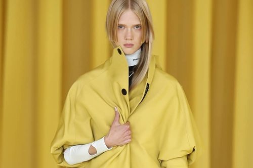 Το χρώμα της Pantone για το 2021 δεν είναι ένα, είναι δύο. Αλλά μαζί κάνουν τον τέλειο συνδυασμό