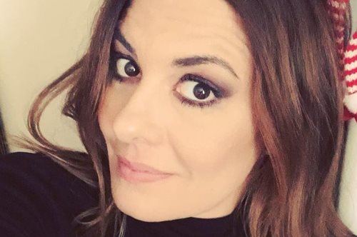 Το μπισκοτόσπιτο που έφτιαξε η Φαίη Μαυραγάνη με τα παιδιά της θα το ζήλευε και ζαχαροπλάστης