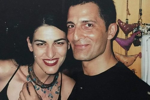 «Θα ταξιδέψεις ανάλαφρος»: Ο αποχαιρετισμός της Ψυχούλη στον «αδερφό» της, που έφυγε 62 ετών