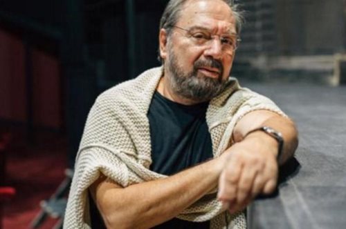 «Θέλω να αγγίξω έναν άνθρωπο και να με αγγίξει κι αυτός»: O Σταμάτης Φασουλής εξομολογείται