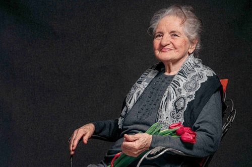 «Αγάπησα και με αγάπησαν πολύ»: Ένα διαφορετικό ημερολόγιο με μοντέλα ενοίκους Γηροκομείου Ξάνθης