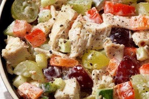 Tι να φτιάξεις με το κοτόπουλο που περίσσεψε από τις γιορτές αντί να το πετάξεις