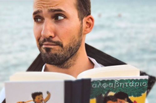 «Ζωντανά κι όχι σε live streaming, δημιουργικοί κι όχι αγχωμένοι, ομάδα κι όχι οθόνες κινητών»