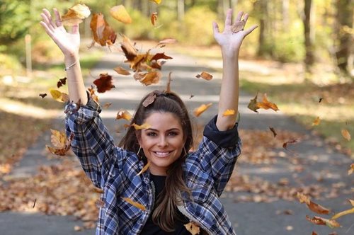 Συγκλονιστική φωτό της Μενούνος με τη μαμά της: «Τη ρώτησα αν χρειάζεται μια αγκαλιά, μου είπε ναι»