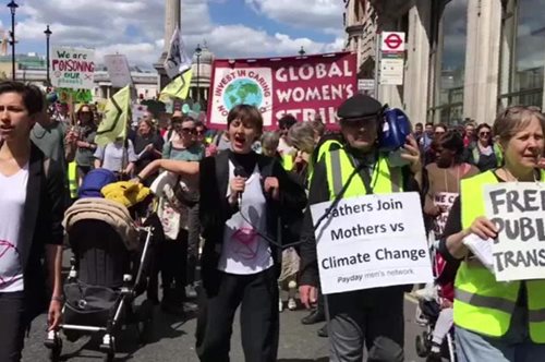 Birth Strike: To κίνημα γυναικών που έχει σταματήσει να κάνει παιδιά για να σώσει τον πλανήτη