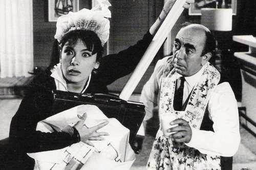 Ο Διονύσης Παπαγιαννόπουλος 26 ετών στην πρώτη του θεατρική εμφάνιση