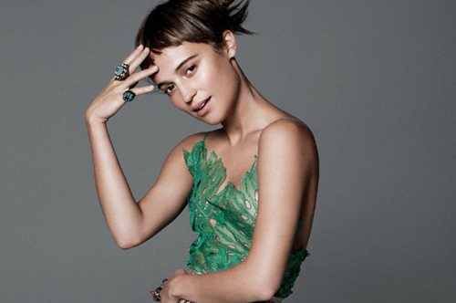 Hθοποιός της χρονιάς για τη Vogue η Αλίσια Βικάντερ