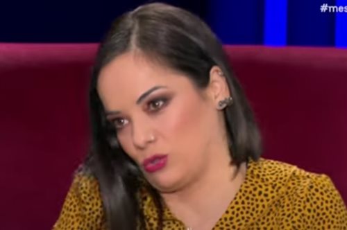 «Πάθαινα κρίσεις πανικού πάνω στη σκηνή. Μούδιαζα, άσπριζα, έλεγα, Θεέ μου, βοήθησέ με»