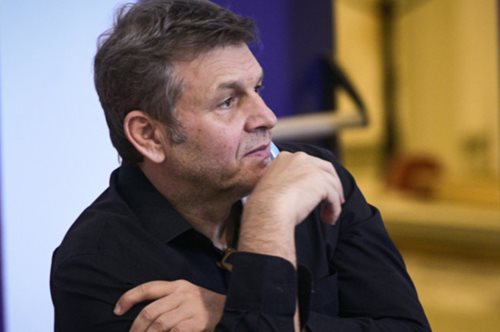 «Δύο φορές πάτησα κι εγώ τα όρια του θύτη. Ζητώ συγγνώμη. Nόμιζα ότι ήμουν ωραίος γκόμενος»