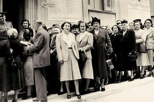 «Ψήφο θέλουν μόνο όσες είναι άσχημες και όσες αποφεύγουν να κάνουν παιδιά»