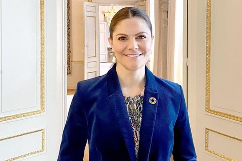 Το «πολυτελές» αξεσουάρ των H&M που φόρεσε η πριγκίπισσα Βικτώρια της Σουηδίας: Ξεπούλησε αμέσως