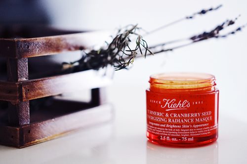 Γιατί η Νικόλ Κίντμαν λατρεύει να απλώνει στο πρόσωπό της εκχύλισμα κουρκουμά;