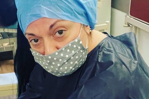 Στο νοσοκομείο βρίσκεται η Σοφία Μουτίδου: Η φωτογραφία που ανέβασε μέσα από το χειρουργείο