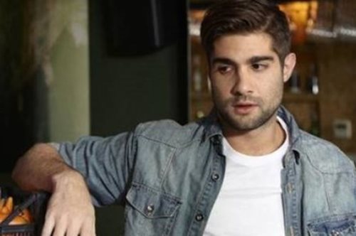 «Η μητέρα του γνωστού σκηνοθέτη γνώριζε ότι έφερνε ανήλικους στο σπίτι»