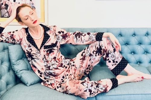 Οι νέες πιτζάμες by Vassilis Zoulias φοριούνται εντός και εκτός σπιτιού