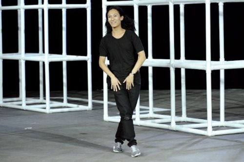 «Με πλησίασε σε νυχτερινό κέντρο διασκέδασης στο Μπρούκλιν και μου έβγαλε τα ρούχα» 