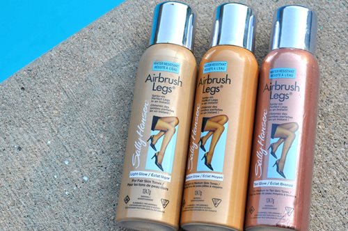 Sally Hansen: Το μαγικό καλλυντικό/αερογράφος για μαυρισμένα πόδια πουλάει σαν τρελό στις HΠΑ