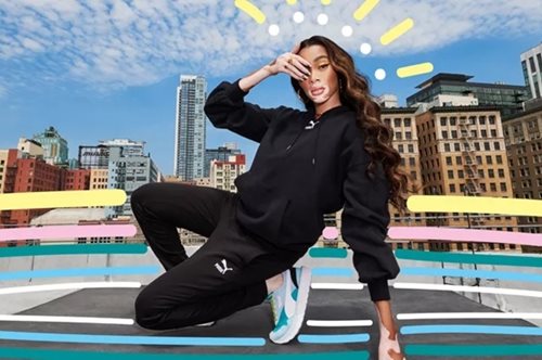 Αυτά τα sneakers κυριαρχούν στη φετινή μόδα