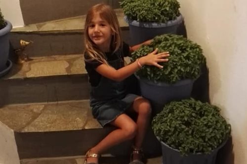 «Η ομορφιά των γυναικών που άλλαξαν τη ζωή μας»: Στίχοι του Πατρίκιου για την αγωνίστρια Αναστασία