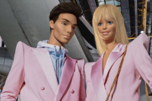 «Δεν ξέρω πού πηγαίνουμε»: Η Barbie και ο Ken στην πασαρέλα του οίκου Balmain 