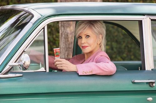 «Θα ήθελα έναν νεότερο άντρα, είμαι πολύ ματαιόδοξη»