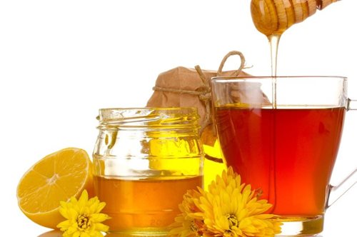 Το μυστικό που άλλαξε τη ζωή μου: Έπινα ζεστό νερό με μέλι και λεμόνι, κάθε πρωί, για ένα χρόνο