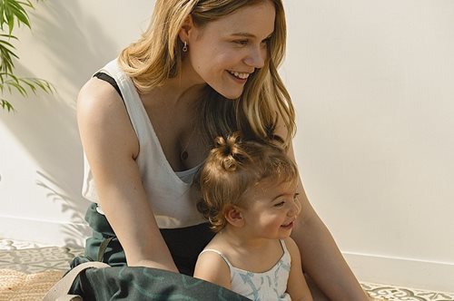 Χαρούμενοι γονείς: Το ελληνικό brand που σχεδιάζει τα πάντα για το παιδί με έμφαση στο ντιζάιν 