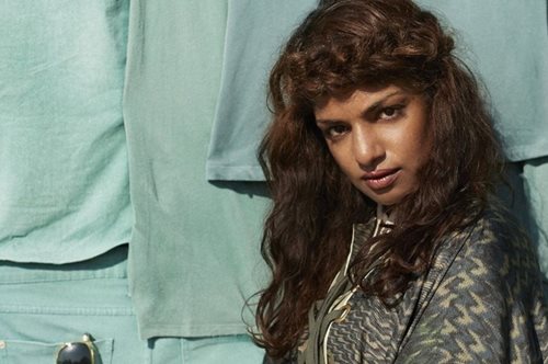 H M.I.A. τραγουδάει για την Εβδομάδα Ανακύκλωσης της H&M