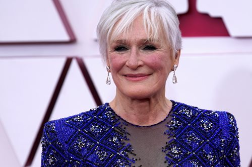 Σκέτη απόλαυση: Ο χορός της 74χρονης Γκλεν Γκλόουζ ήταν μια από τις κορυφαίες στιγμές των Όσκαρ