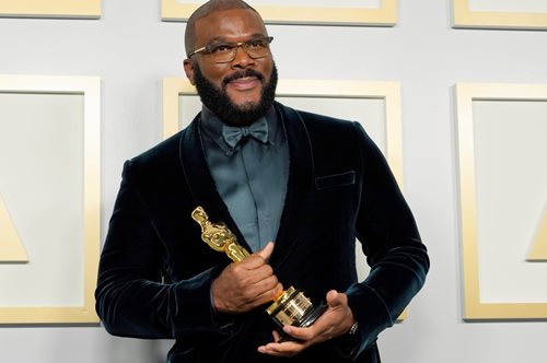 «Αρνούμαι να μισήσω κάποιον γιατί είναι Μεξικανός ή Αφροαμερικανός ή λευκός ή LGBTQ»