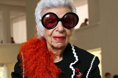 Iris Apfel | Γιορτάζει τα 100α γενέθλια με μια fashion συνεργασία που της ταιριάζει πολύ
