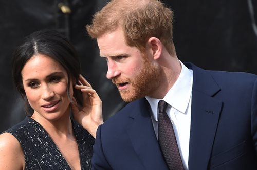 «Ντρέπονται να μας δείξουν το πρόσωπο του γιου τους;»: Η Μέγκαν και ο Χάρι στο στόχαστρο 