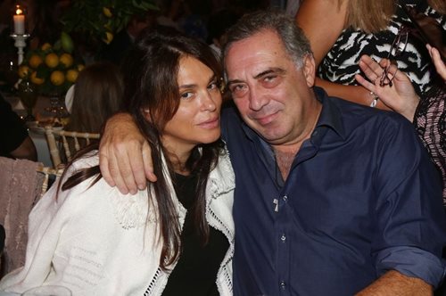 Η Σήλια Κριθαριώτη μας δείχνει την κούκλα έφηβη κόρη της