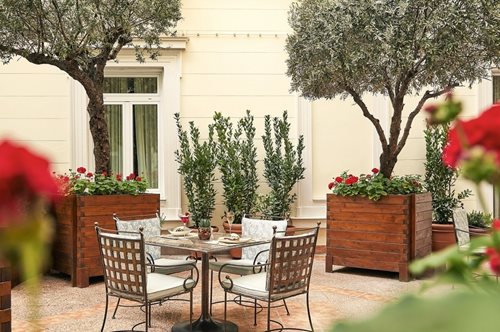 Ένας νέος μυστικός κήπος στο κέντρο της Αθήνας: Καταπράσινος παράδεισος γαστρονομίας