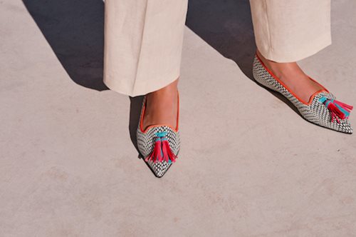 Βρήκαμε τα παπούτσια που θα συντροφεύσουν τις καλοκαιρινές σου βόλτες με τον καλύτερο τρόπο