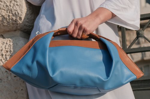 To luxury brand που εξυμνεί την αρχαία Ελλάδα και το χρυσαφένιο ελληνικό καλοκαίρι