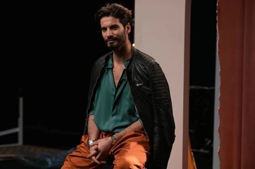 Ο Γιώργος Καράβας σε καλεί να γίνεις η καλύτερη εκδοχή του εαυτού σου