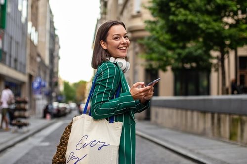 Νομίζαμε ότι ήταν Photoshop: Δεν θέλαμε να πιστέψουμε ότι αυτά τα παπούτσια είναι τόσο δημοφιλή