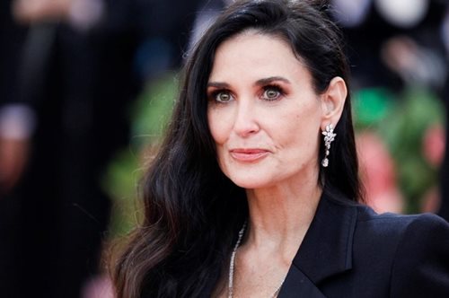 Οι τάσεις στα κουρέματα του 2022 που πρέπει να υιοθετήσετε αν είστε άνω των 60