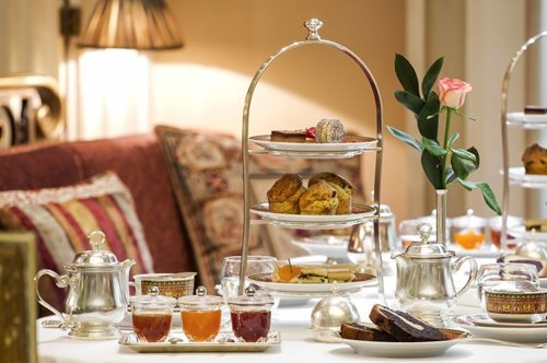 Πήγαμε για απογευματινό τσάι στο Winter Garden της Μεγάλης Βρετανίας με σκονς & ελληνικές μαρμελάδες