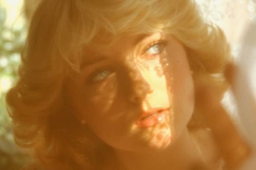 «Έχω εμμονή με το παρελθόν»: Δεν είναι η Νταϊάνα αλλά μια Tiktoker που της μοιάζει ανατριχιαστικά