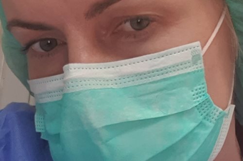 Ελληνίδα γιατρός συνέχισε τις πρώτες βοήθειες σε ασθενή που έμοιαζε «καταδικασμένος» σώζοντάς τον