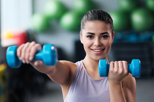 Πώς θα κάψω περισσότερο λίπος και θερμίδες χωρίς να κάνω αερόβια άσκηση;