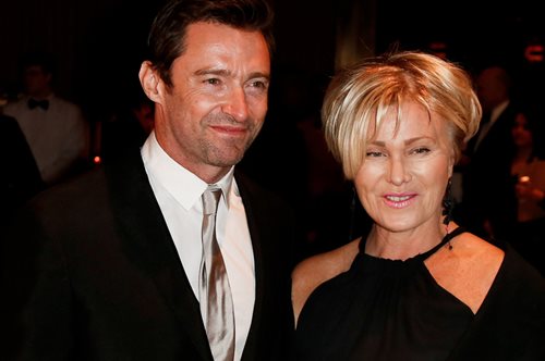 Ο Χιου Τζάκμαν έκλεισε 20 χρόνια γάμου. Δείτε τον για πρώτη φορά γαμπρό