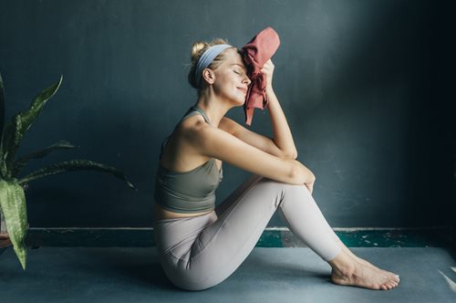 Hip dips: 10 ασκήσεις για να απαλλαγείς από τα βαθουλώματα στους γλουτούς