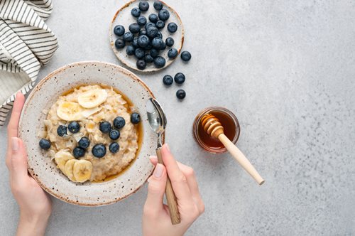 Νόστιμα πρωινά με λίγες θερμίδες: 6 γευστικές ιδέες με 300 θερμίδες μόνο