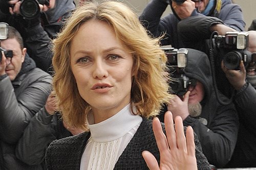 10 διάσημες γυναίκες που διαμόρφωσαν το παριζιάνικο στιλ