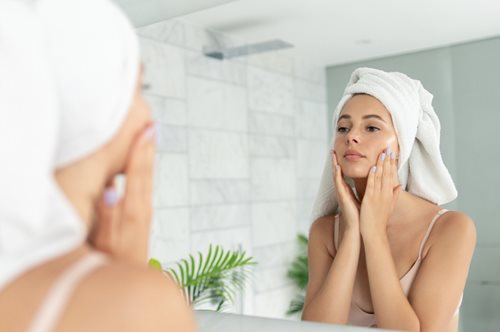 Οι καλύτερες κρέμες BB, CC και ενυδατικές με χρώμα για το καλοκαίρι