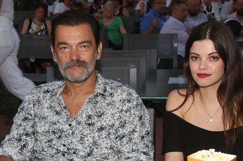 «Όχι δεν έχει τα μάτια της γιαγιάς της, έχει τα δικά της μάτια»: Ο Καζάκος για την κόρη του Τζένη