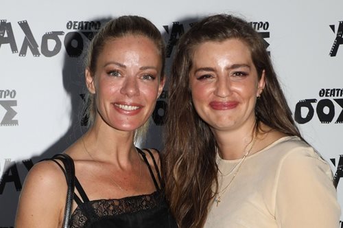 Μαυρισμένες και υπέροχες: Ζέτα Μακρυπούλια και Μαρία Κίτσου ποζάρουν μαζί